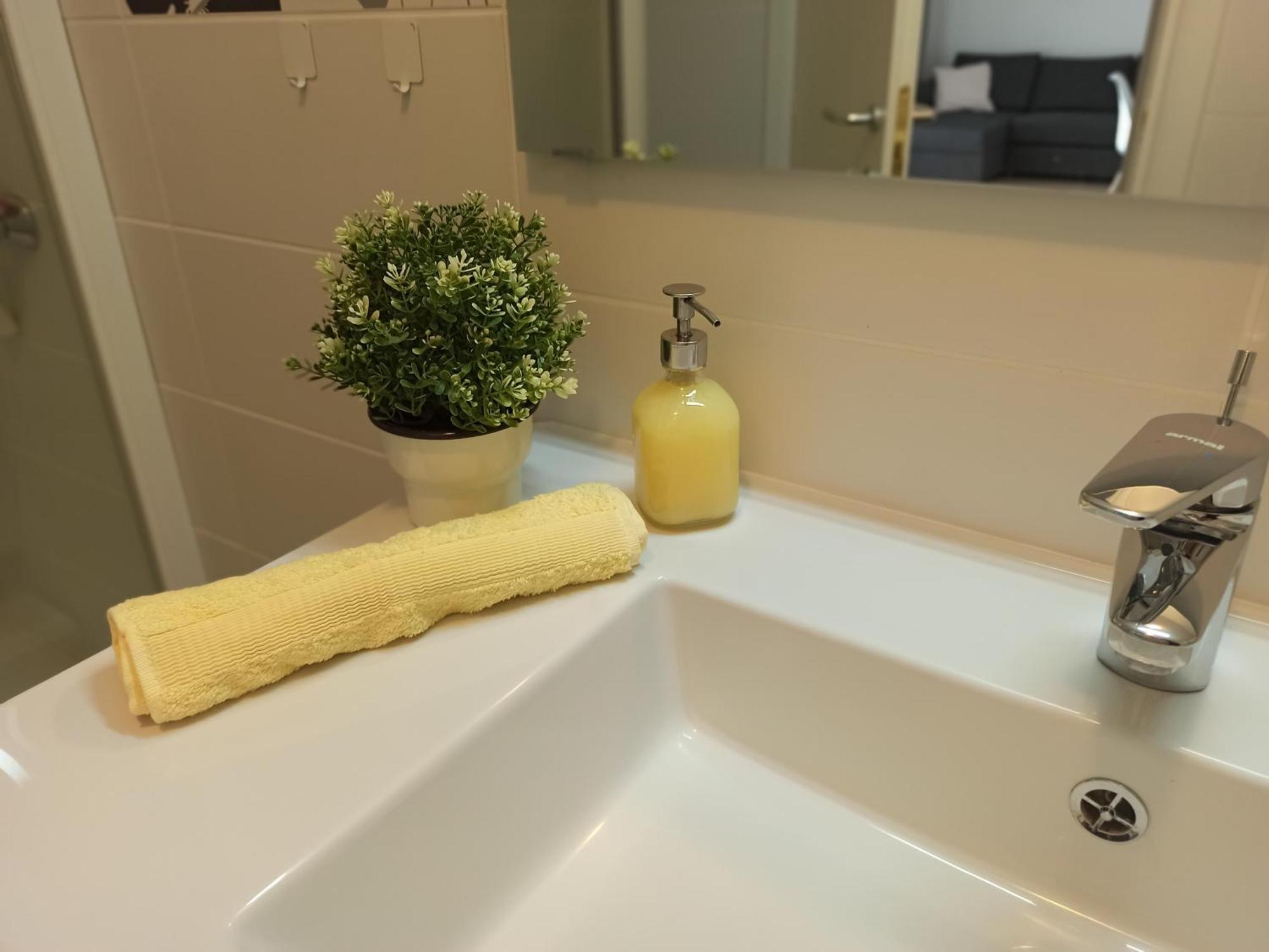Olive Tree Apartment Zecevo Рогозница Экстерьер фото