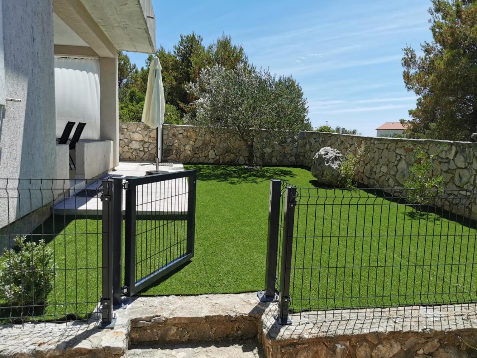 Olive Tree Apartment Zecevo Рогозница Экстерьер фото