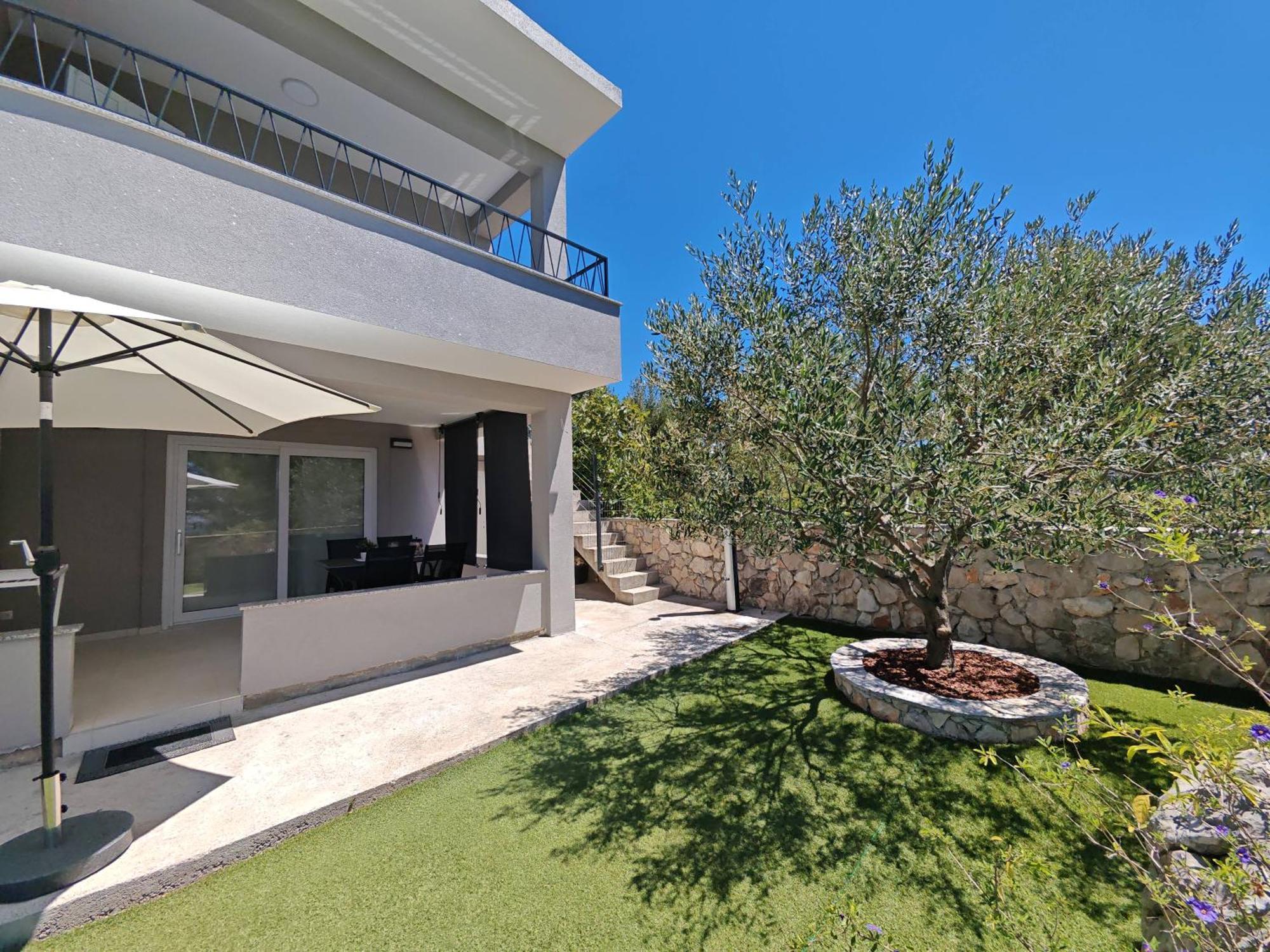 Olive Tree Apartment Zecevo Рогозница Экстерьер фото